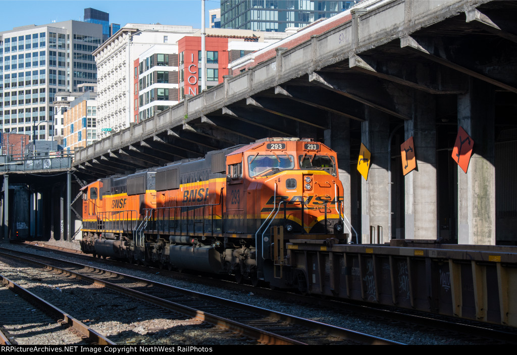 BNSF 297 + 293